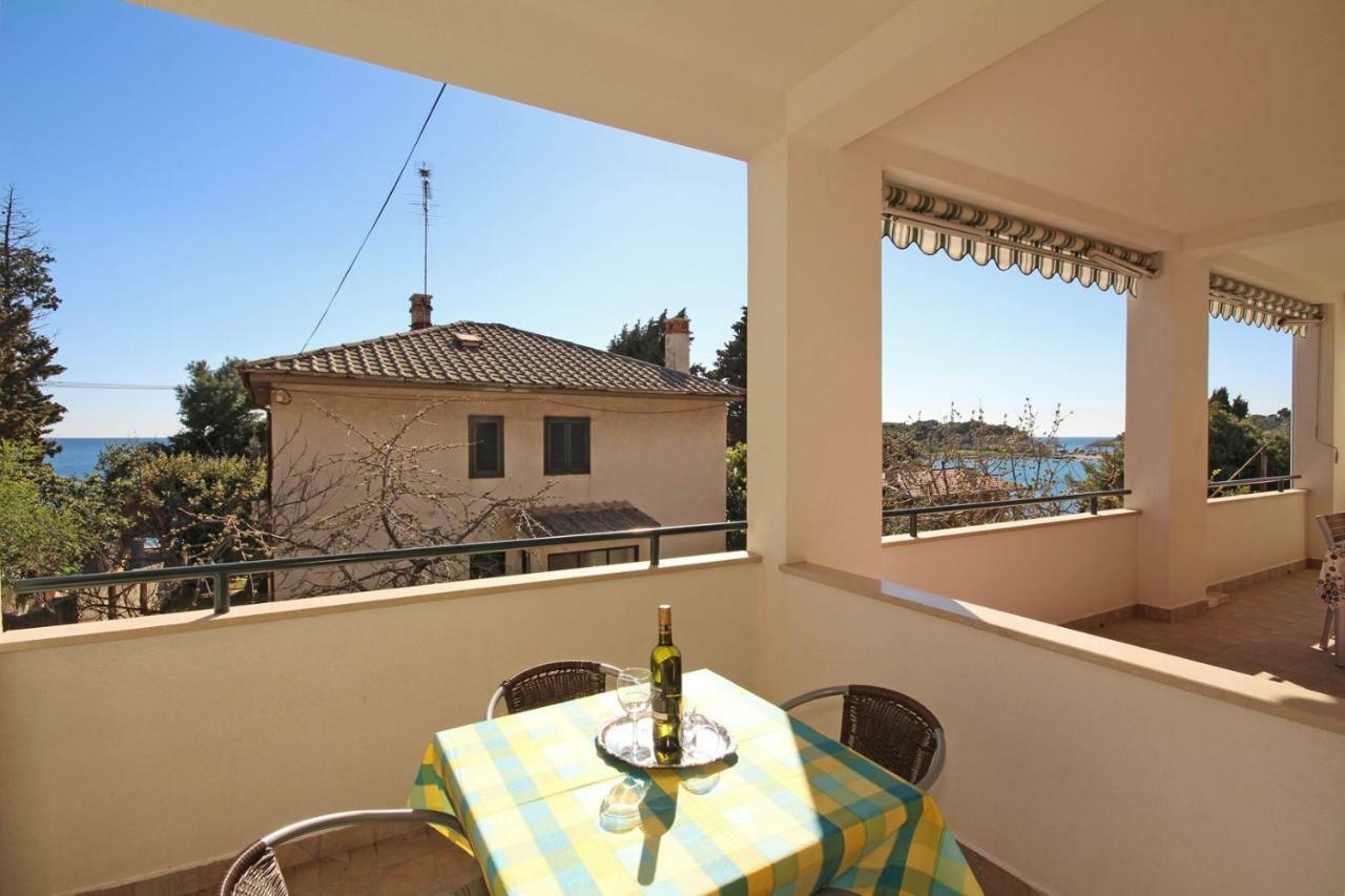 Apartments Tonka Near Beach And Sea Pula Exterior photo