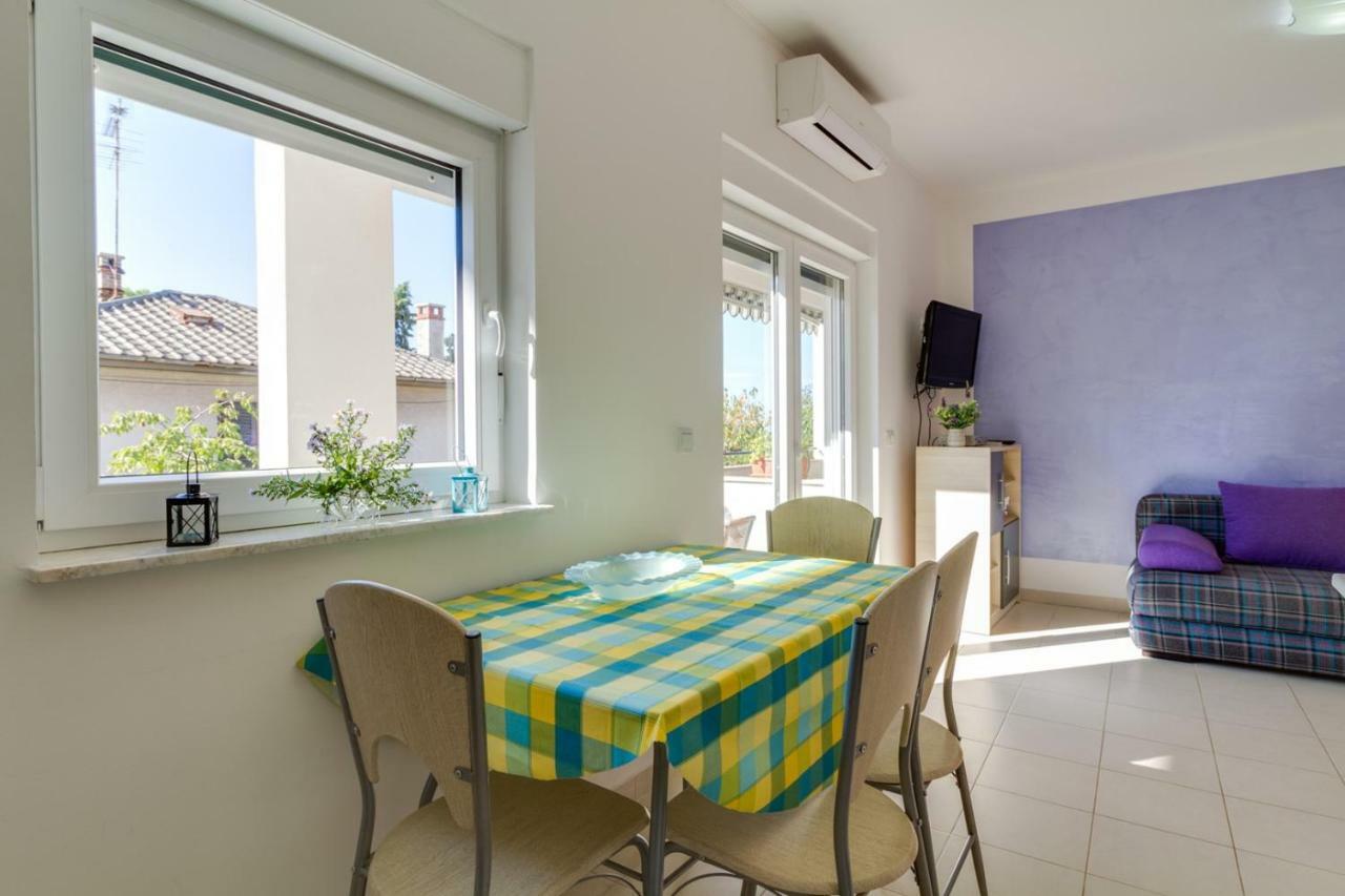 Apartments Tonka Near Beach And Sea Pula Exterior photo